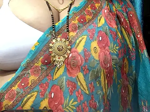 Snapshot of Desi_bhabhiii chatting on 3, 12, 2024 Desi bhabhiii online show from 3, 12, 2024