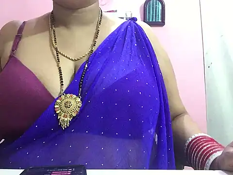 Snapshot of Desi_bhabhiii chatting on 24, 12, 2024 Desi bhabhiii online show from 24, 12, 2024