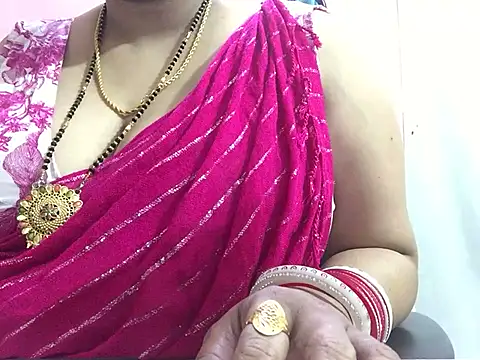 Snapshot of Desi_bhabhiii chatting on 3, 1, 2025 Desi bhabhiii online show from 3, 1, 2025