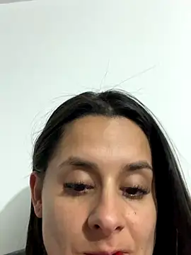 Alice milf  online show from 17, 9, 2025