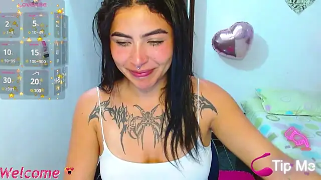 Snapshot of _luna_torres chatting on 12, 12, 2024 luna torres online show from 12, 12, 2024