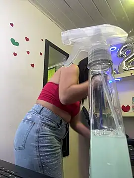  luna torres online show from 9, 4, 2026