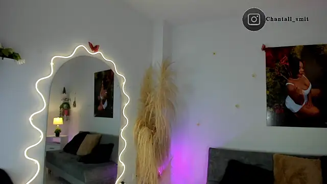 Snapshot of chantall_smith chatting on 20, 11, 2025 chantall smith online show from 20, 11, 2025