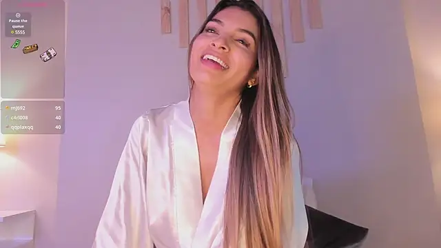 VictoriaNoah  online show from 9, 3, 2025