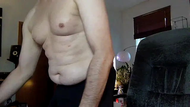 Snapshot of tomz0819 chatting on 27, 9, 2025 tomz0819 online show from 27, 9, 2025