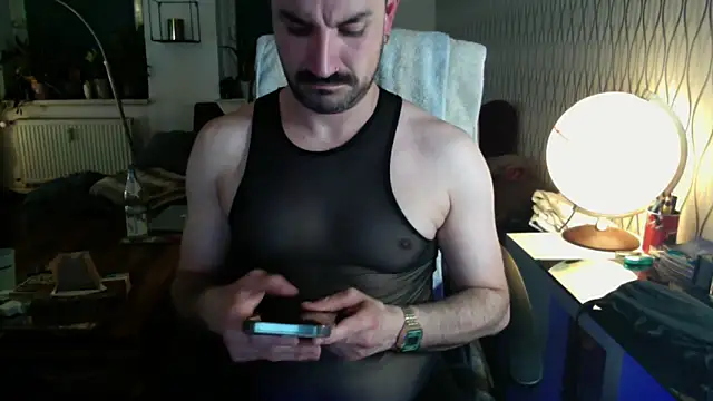tomz0819 online show from 11, 6, 2026