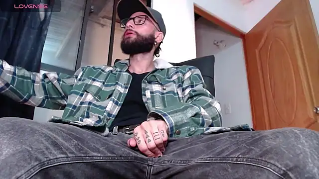 Snapshot of ren_stipee chatting on 27, 2, 2025 ren stipee online show from 27, 2, 2025