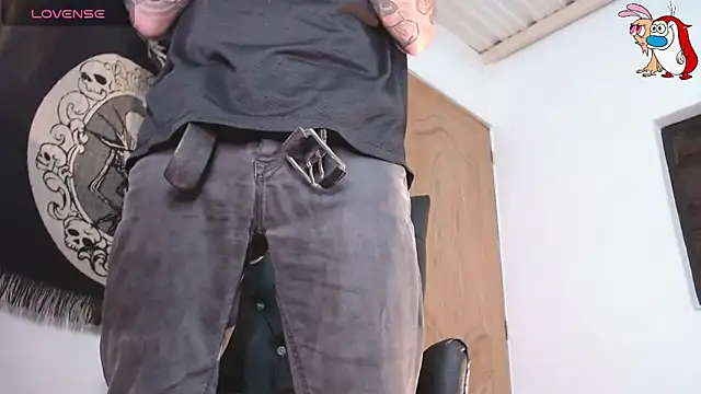 Snapshot of ren_stipee chatting on 27, 11, 2025 ren stipee online show from 27, 11, 2025