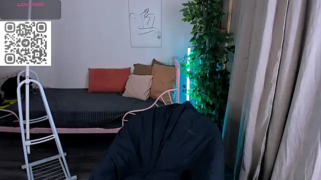 toooyour online show from 3, 11, 2025