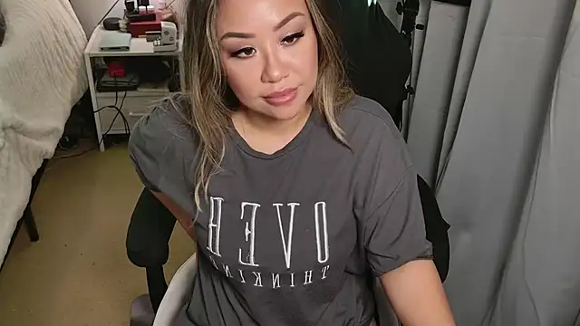 SpikedBella online show from 20, 3, 2025