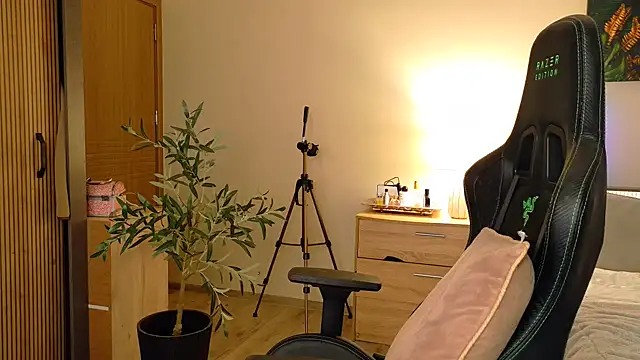 joycesilver online show from 19, 1, 2026