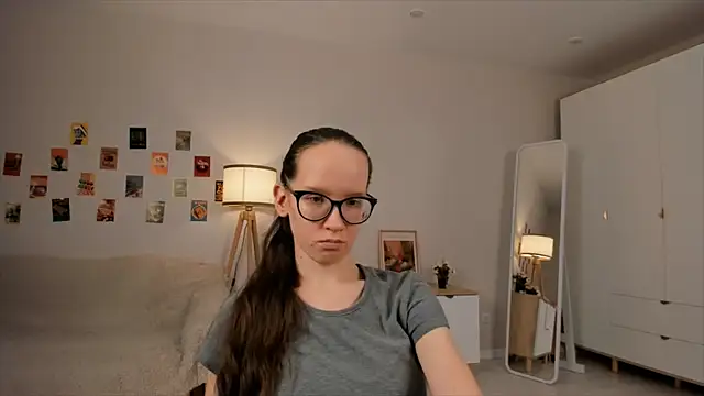 BettyBrowni online show from 9, 3, 2025