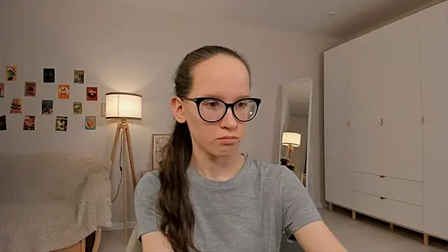 BettyBrowni online show from 23, 3, 2025