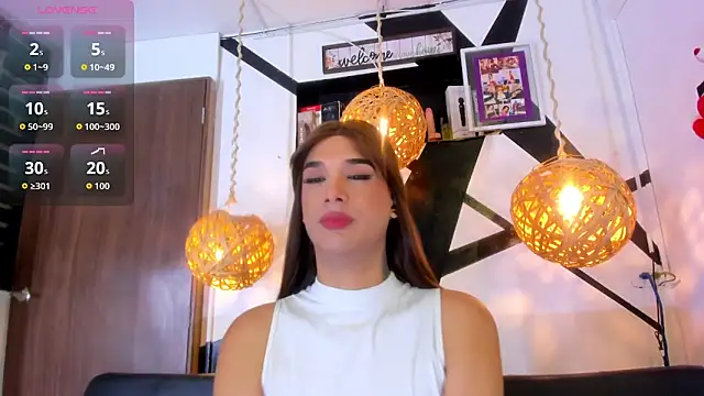 victoria aleia  online show from 19, 10, 2025