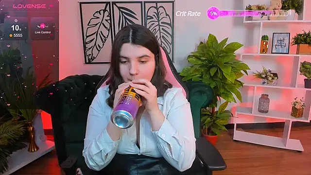 Viola  Shy online show from 14, 2, 2025