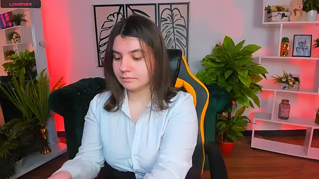 Viola  Shy online show from 12, 3, 2025