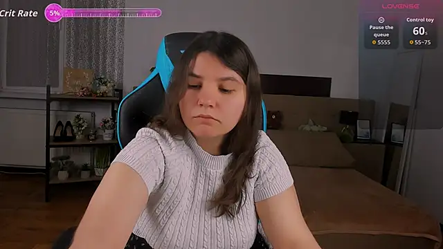 Viola  Shy online show from 27, 11, 2025