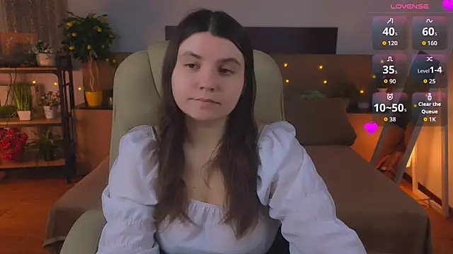 Snapshot of Viola__Shy chatting on 26, 5, 2026 Viola Shy online show from 26, 5, 2026