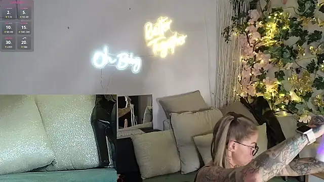 Snapshot of Tatjana_Sue chatting on 3, 12, 2024 Tatjana Sue online show from 3, 12, 2024