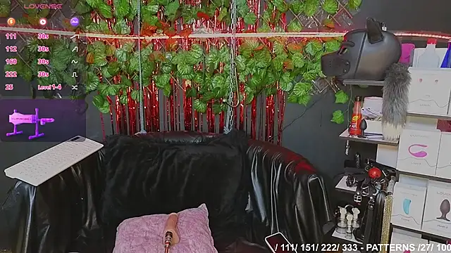 Sweett Mollyy online show from 21, 11, 2025