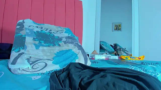 valen rose0 online show from 1, 2, 2025