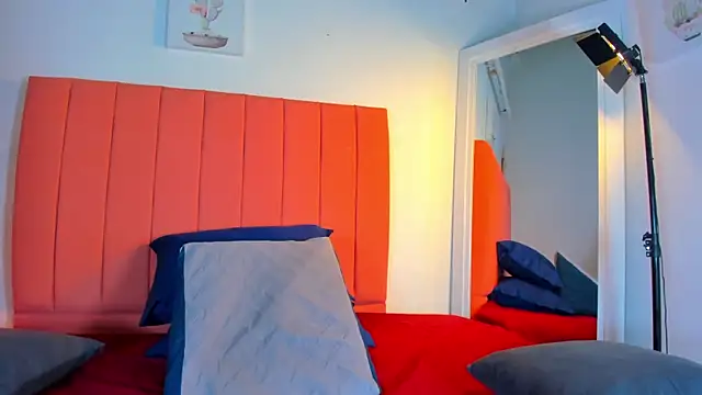 valen rose0 online show from 19, 9, 2025