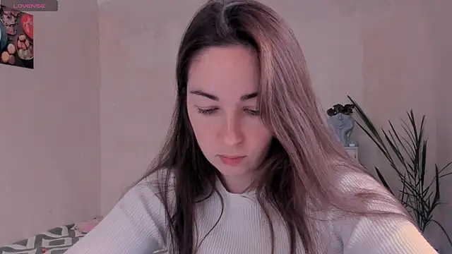 Snapshot of cClandesTina chatting on 28, 10, 2025 cClandesTina online show from 28, 10, 2025