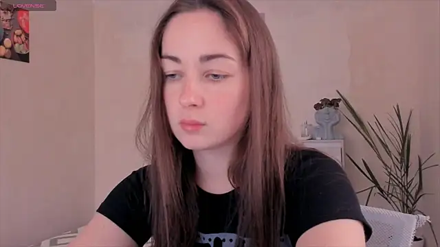 Snapshot of cClandesTina chatting on 4, 11, 2025 cClandesTina online show from 4, 11, 2025