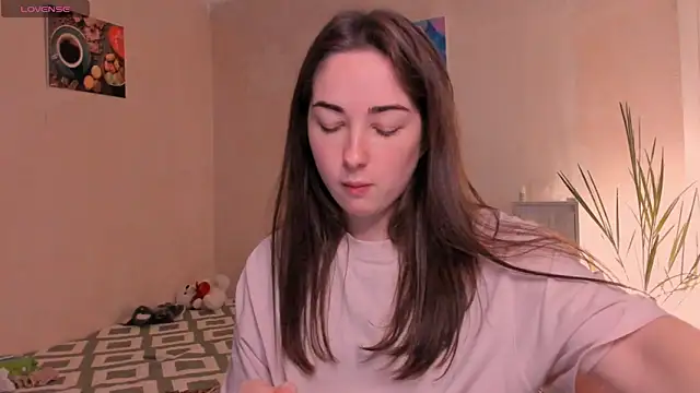 Snapshot of cClandesTina chatting on 21, 11, 2025 cClandesTina online show from 21, 11, 2025