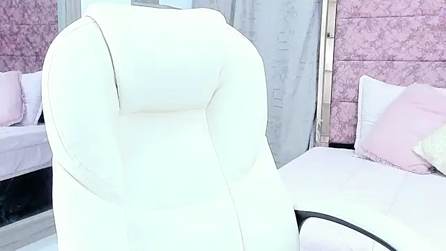  Lakshmi hotx online show from 7, 3, 2025