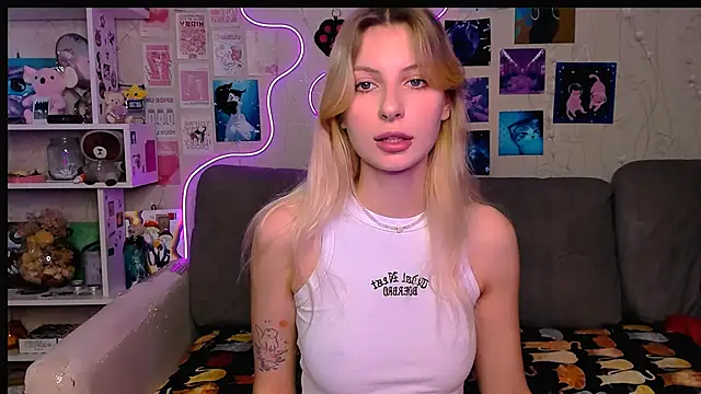 Maria Hunt online show from 7, 12, 2024