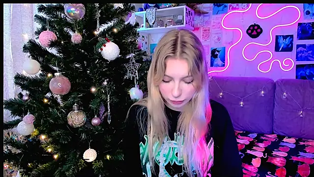 Maria Hunt online show from 24, 12, 2024