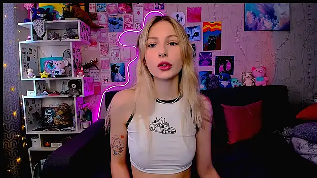 Maria Hunt online show from 6, 2, 2025