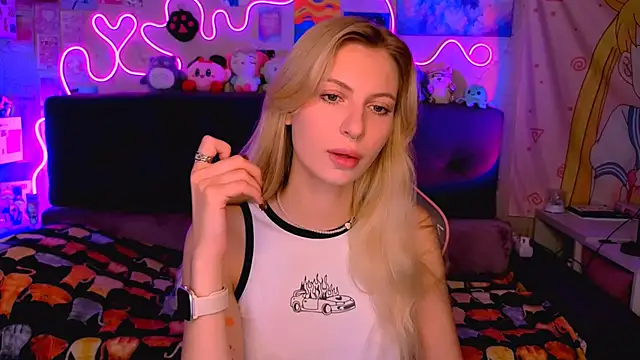 Maria Hunt online show from 8, 10, 2025