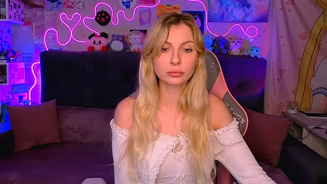 Maria Hunt online show from 16, 10, 2025