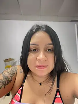 Pretty Isadora online show from 1, 3, 2025