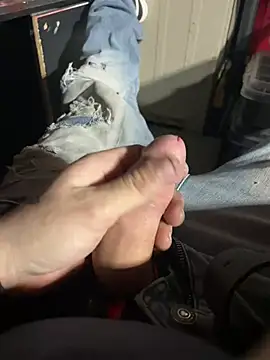 Snapshot of joeycbigcock chatting on 23, 12, 2024 joeycbigcock online show from 23, 12, 2024