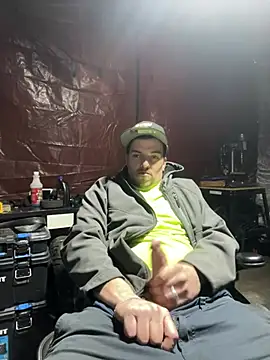 Snapshot of joeycbigcock chatting on 12, 3, 2025 joeycbigcock online show from 12, 3, 2025