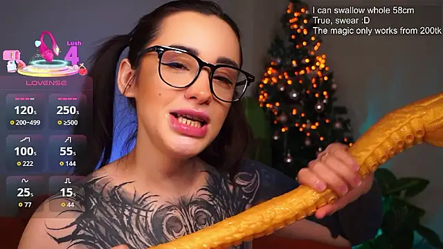 Snapshot of EvaCanton chatting on 12, 1, 2026 EvaCanton online show from 12, 1, 2026