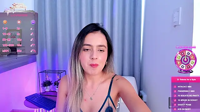 Snapshot of Lucyortiz_ chatting on 10, 12, 2024 Lucyortiz  online show from 10, 12, 2024