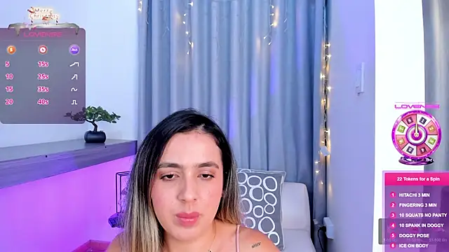 Snapshot of Lucyortiz_ chatting on 4, 1, 2025 Lucyortiz  online show from 4, 1, 2025