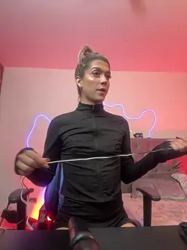 tay ler3 online show from 6, 12, 2024