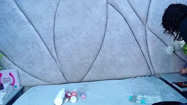 Amy hoy69 online show from 23, 2, 2025