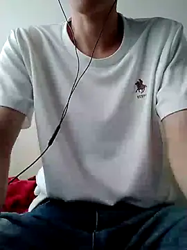 Snapshot of YAY-1 chatting on 4, 12, 2024 YAY-1 online show from 4, 12, 2024