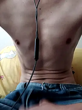 Snapshot of YAY-1 chatting on 4, 12, 2024 YAY-1 online show from 4, 12, 2024