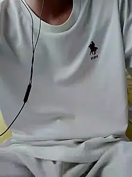 Snapshot of YAY-1 chatting on 8, 12, 2024 YAY-1 online show from 8, 12, 2024