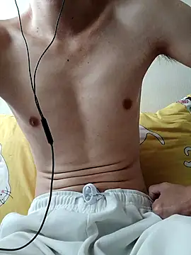 Snapshot of YAY-1 chatting on 11, 12, 2024 YAY-1 online show from 11, 12, 2024