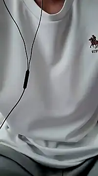 Snapshot of YAY-1 chatting on 12, 12, 2024 YAY-1 online show from 12, 12, 2024