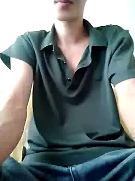 Snapshot of YAY-1 chatting on 14, 12, 2024 YAY-1 online show from 14, 12, 2024