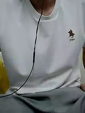 Snapshot of YAY-1 chatting on 18, 12, 2024 YAY-1 online show from 18, 12, 2024